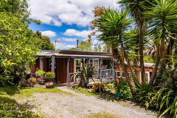 249 Mountain Road Maungaturoto_5