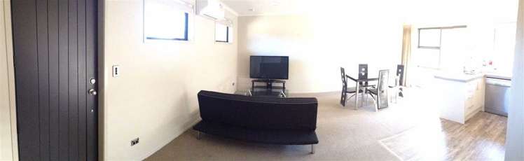 3/102 Old Farm Road Hamilton East_5