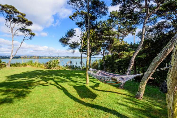 167 Attwood Road Paremoremo_17