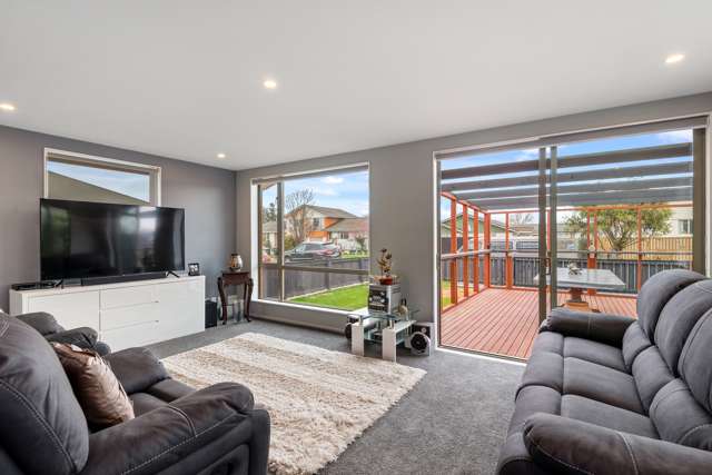 6 Farnborough Street Aranui_1