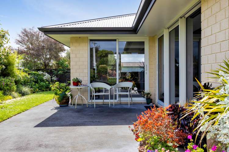 35 Cloten Road Stratford_22