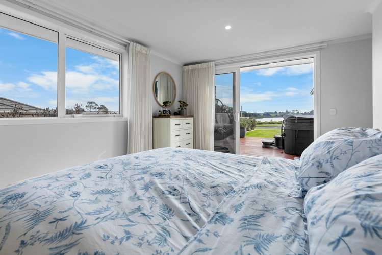 32 OMAHURU ROAD  "Kahawai Point" Glenbrook_28
