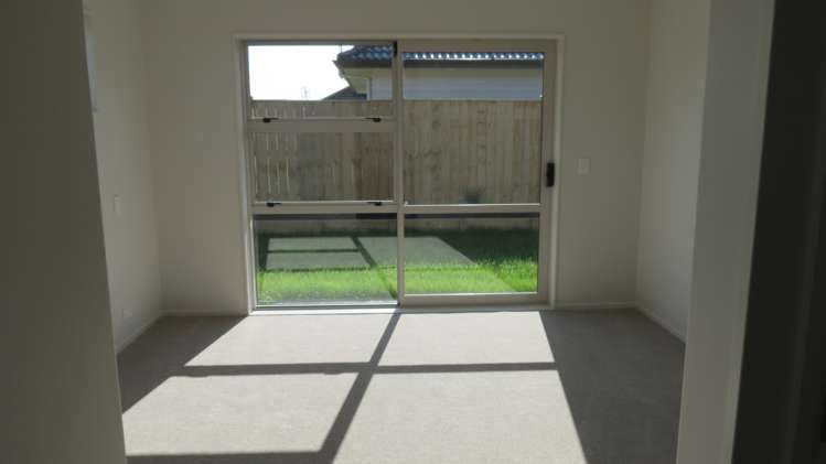 6 Andalusian Way Karaka_6