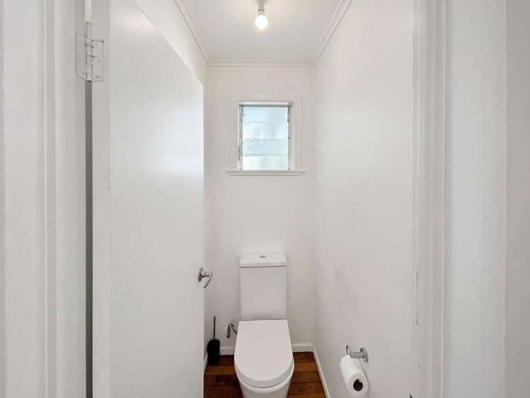 832 Whangaparaoa Road Manly_16