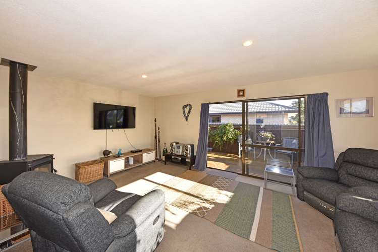 23 Roberts Road Hei Hei_4