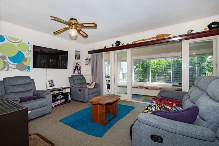 1&2/55B Mains Avenue_5