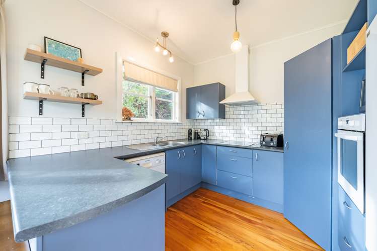 19 Naenae Road Naenae_5