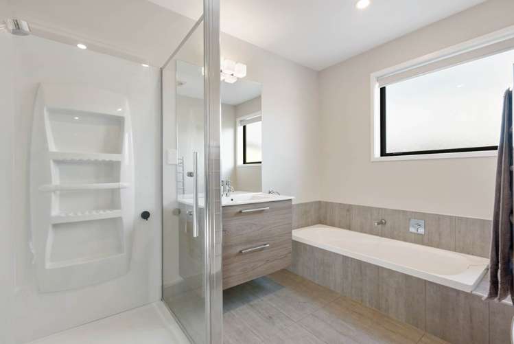 109 Castledine Crescent Glen Innes_19