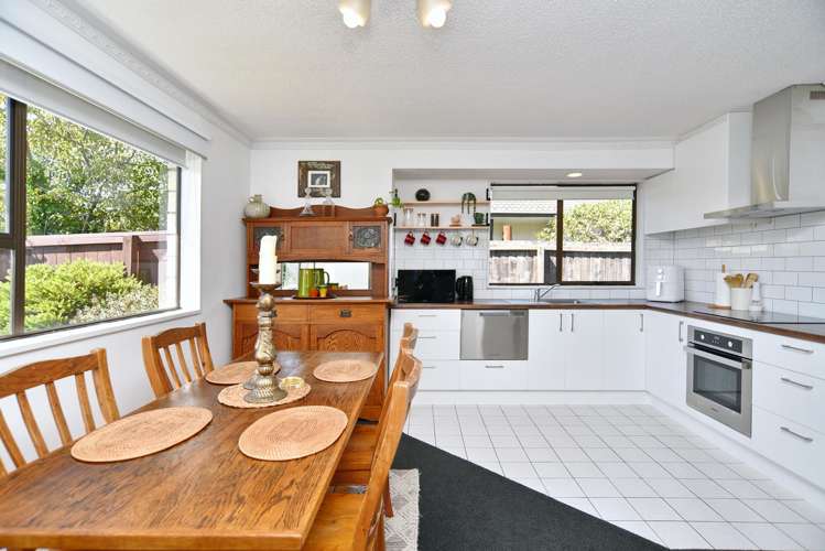 97 Bayswater Crescent Bromley_5