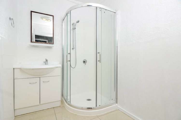 1/3177 Great North Road New Lynn_7