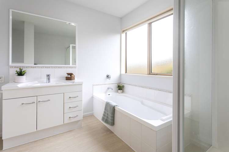 28 Awatea Gardens Wigram_13