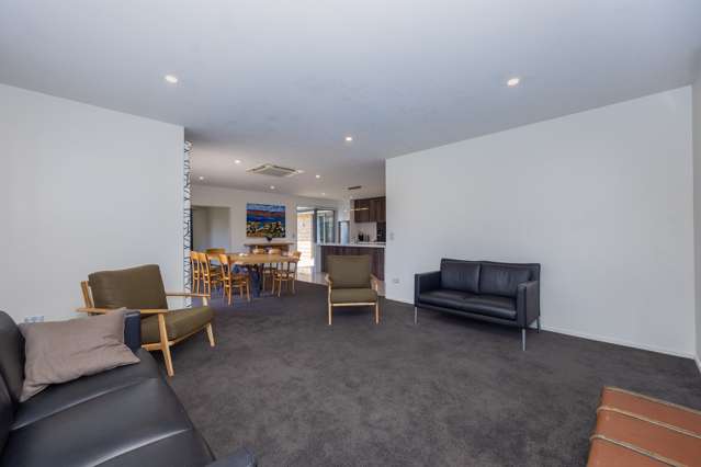 93 Infinity Drive Wanaka_3