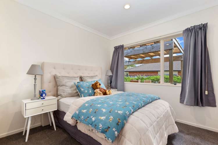 19 Glenross Drive Wattle Downs_16