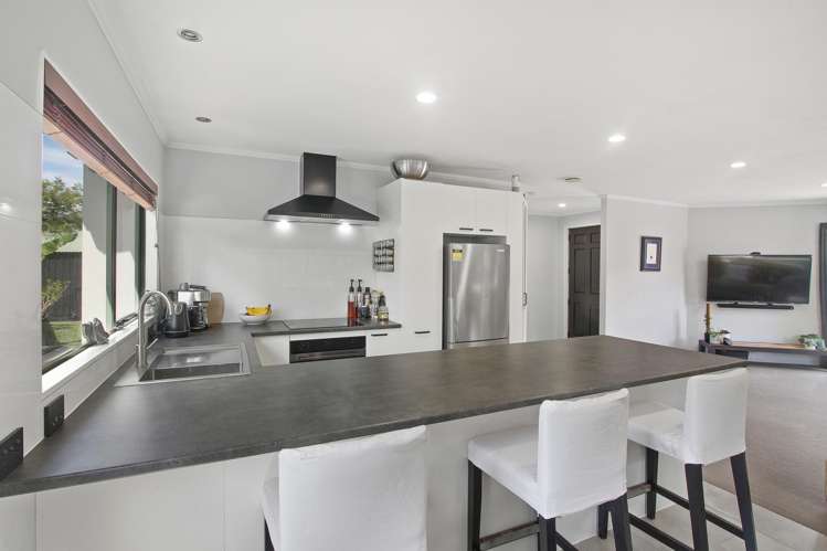 33a Makora Road Massey_4