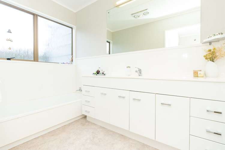 7 Amanda Avenue Dinsdale_15