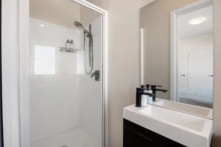 67 Cook Street Hamilton East_12