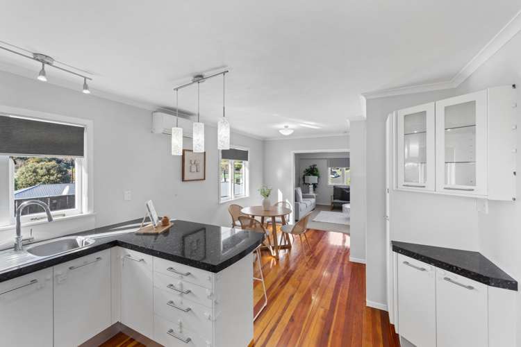16 Kenmore Street Westown_7