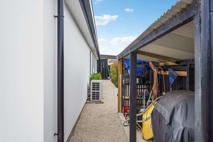 196 Southfield Drive Lincoln_29