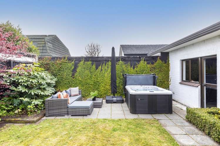 2/73 Winchester Street Merivale_16