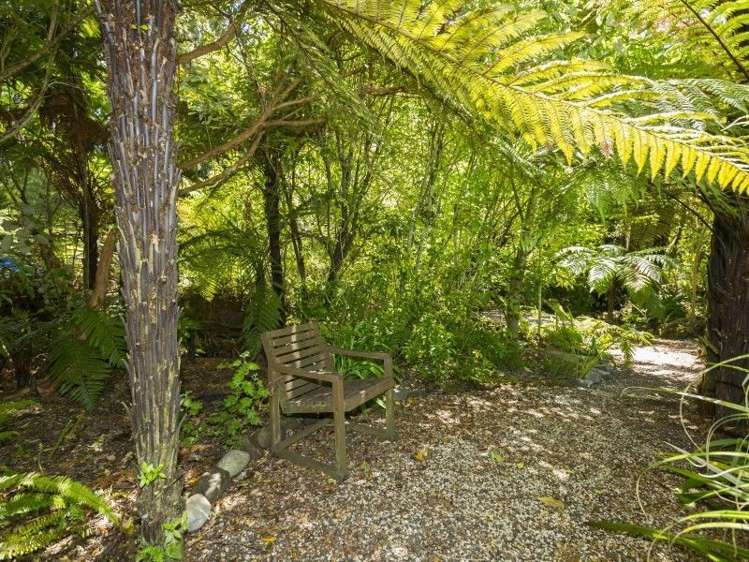 49 Blue Mountains Road Pinehaven_21