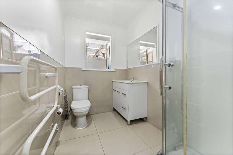 43 President Avenue Papakura_12