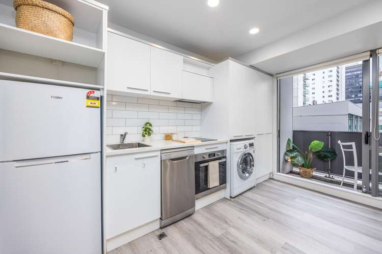 307/17 Vogel Lane Auckland Central_13