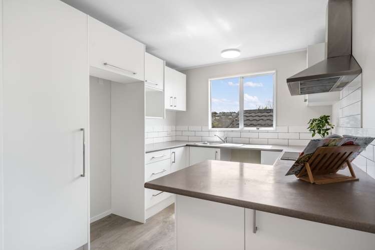 63 Trias Road Totara Vale_9