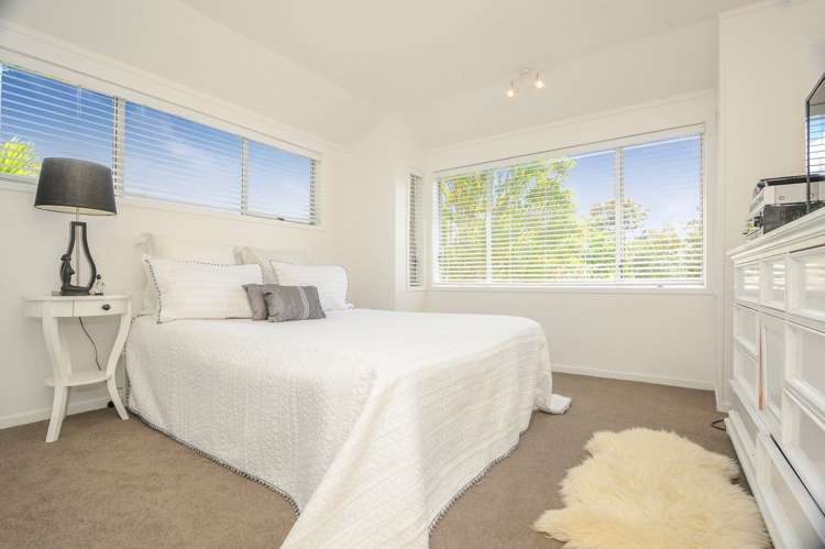 2/15 Hemi Street Narrow Neck_10