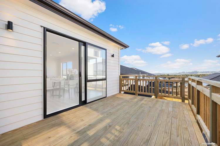 1 Tannaghmore Drive Flat Bush_9