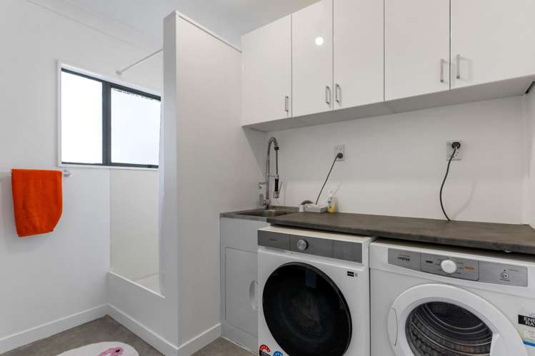84 Thurleigh Grove Karori_20