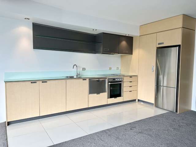 67/72-78 Tory Street 2185_2