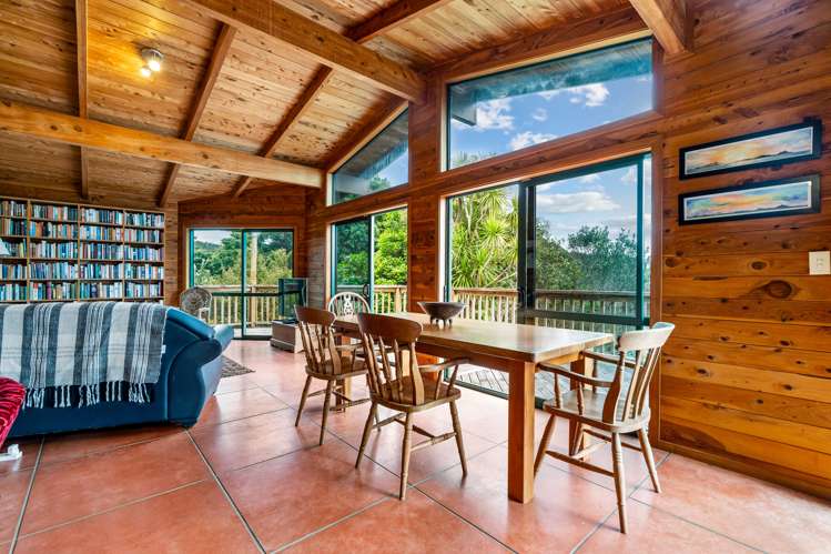 402 Owhiwa Road Parua Bay_5