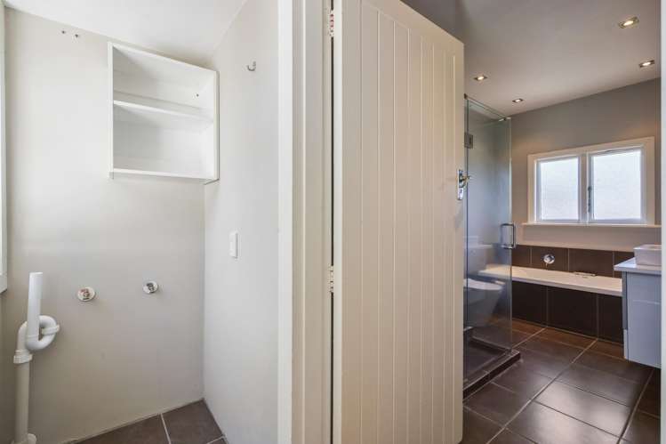 81 Barton Street Woolston_11