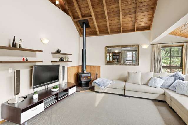 2/98 Horoeka Street Stokes Valley_4