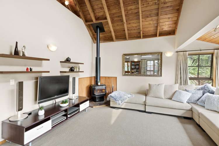 2/98 Horoeka Street Stokes Valley_4