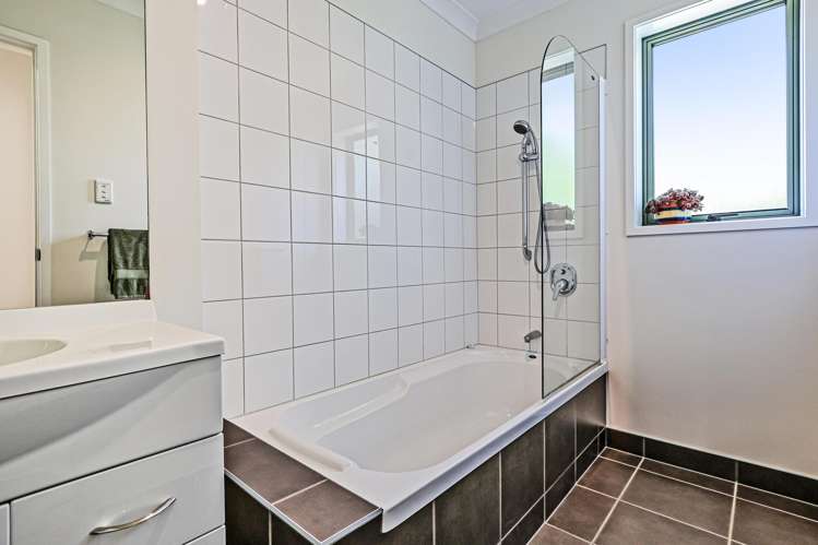 1021 Reka Street Akina_13