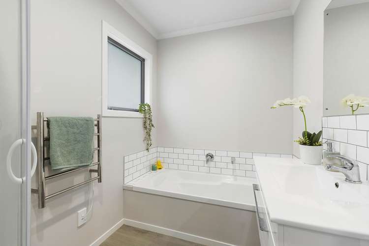 17A Gloucester Street Porirua East_14