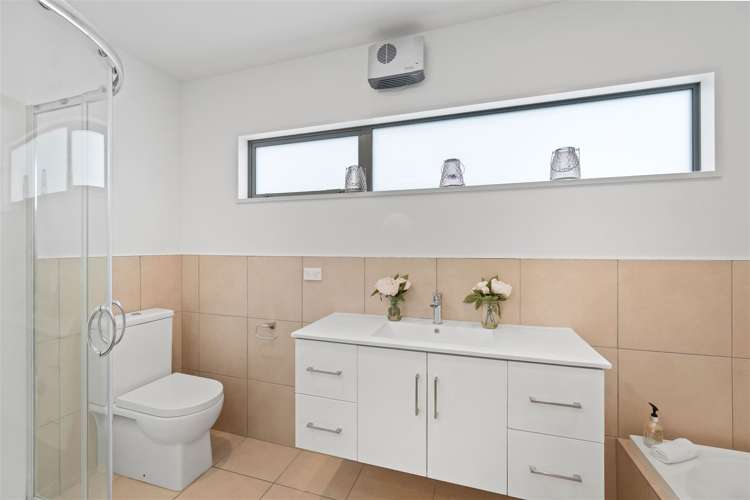 2/670 Ferry Road Woolston_9