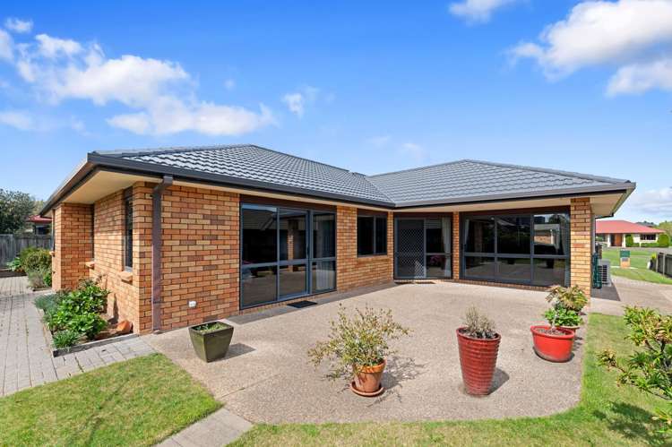 16 Frame Place Owhata_17