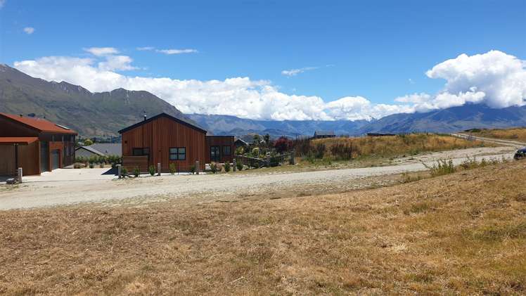 214 Aubrey Road Wanaka_10