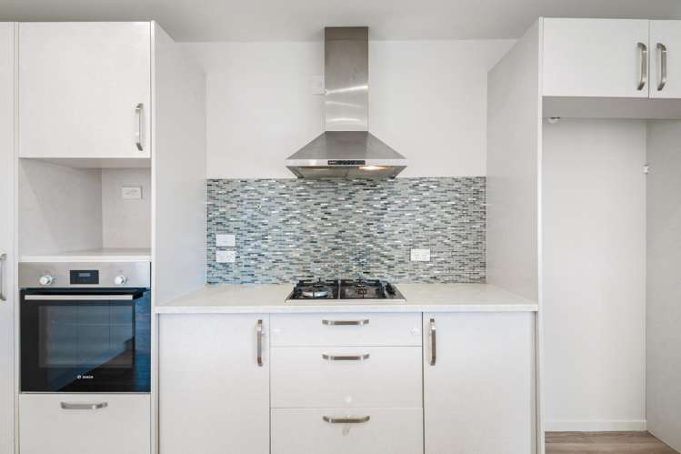 6 Biplane Street Takanini_14