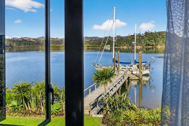 Waterfront opportunity with jetty access