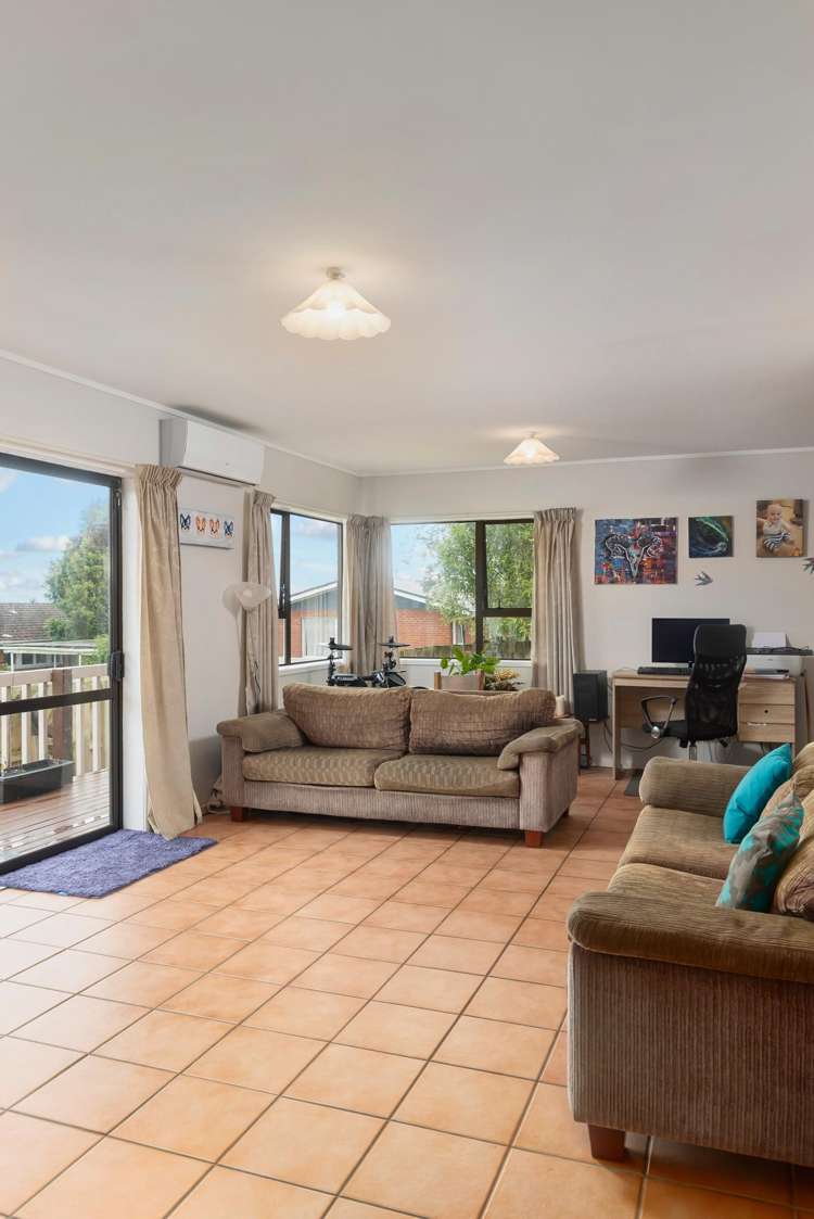 3/6 Harding Avenue Te Atatu South_9