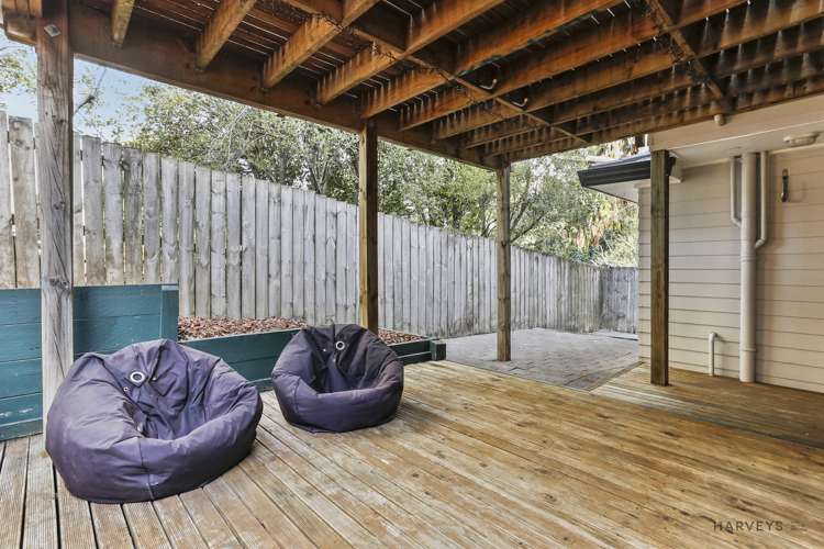 17f Tirimoana Road Te Atatu South_13