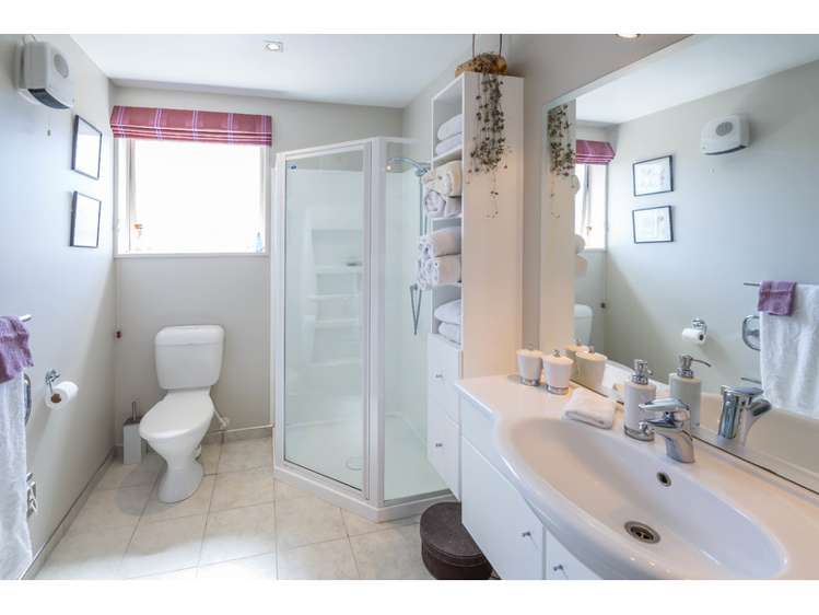 276 Southfield Drive Lincoln_7