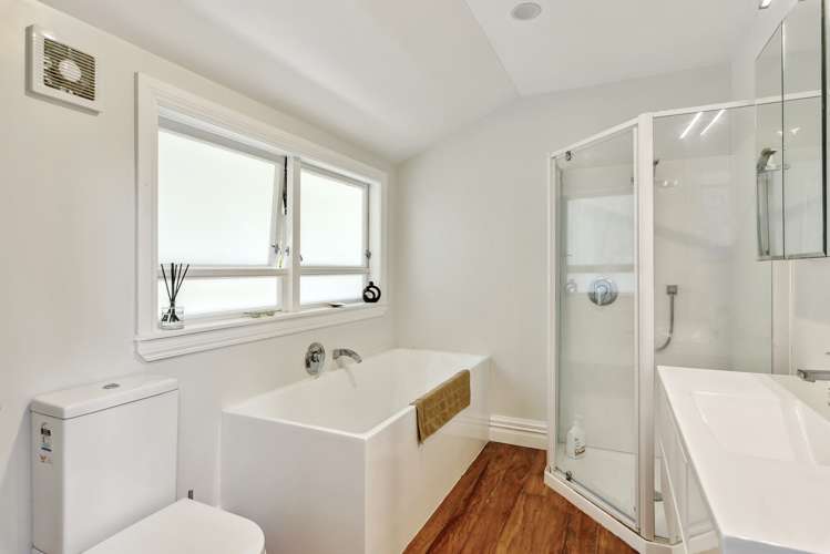 60 The Parade Paekakariki_13