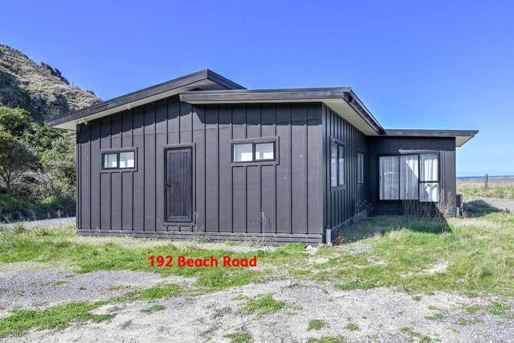 192 Beach Road Tangoio_16