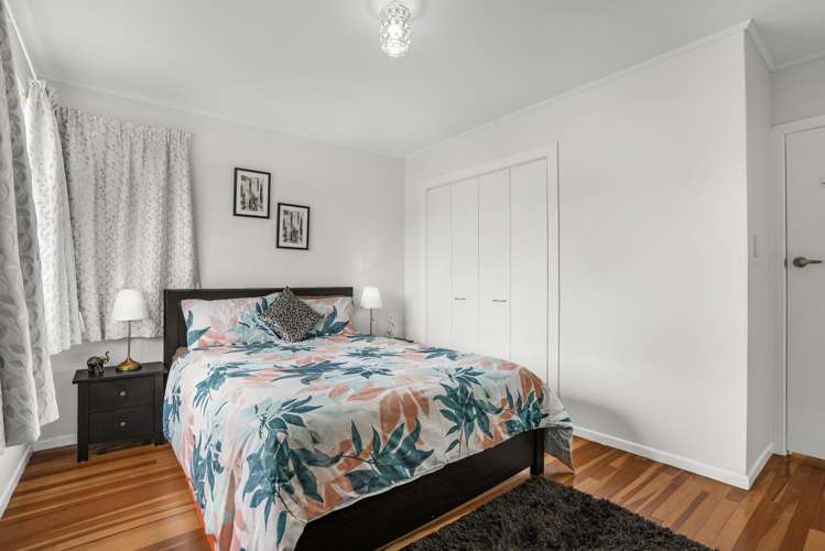 63 Mark Avenue Paparangi_8