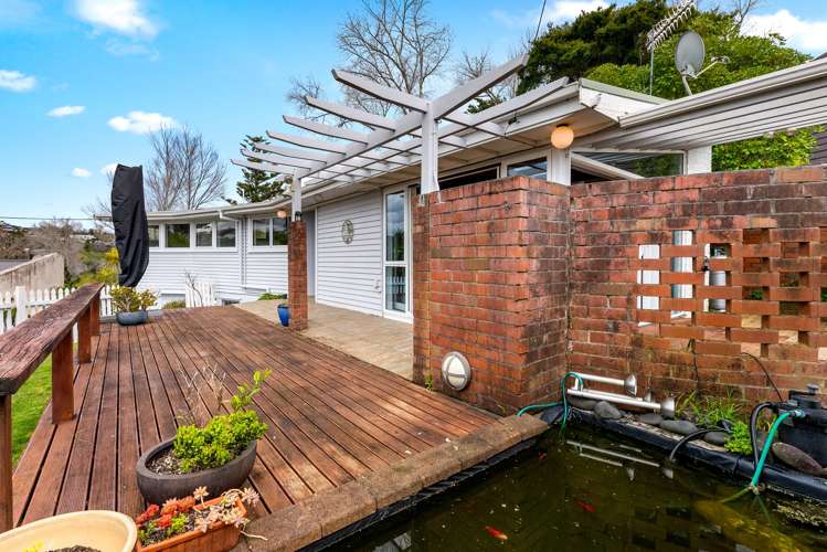 27 Colmar Road Mellons Bay_5