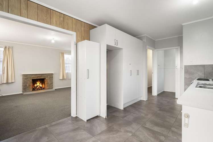 39 Clayton Avenue Otara_10